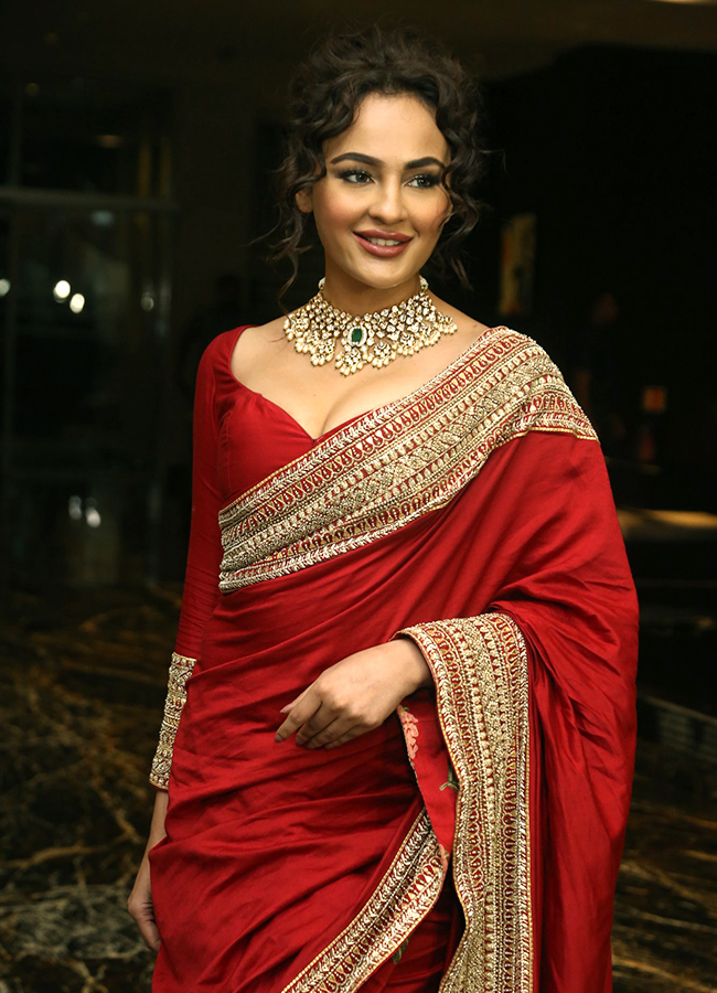 Manamey_20Movie_20Pre_20Release_20Event-28.jpg 26