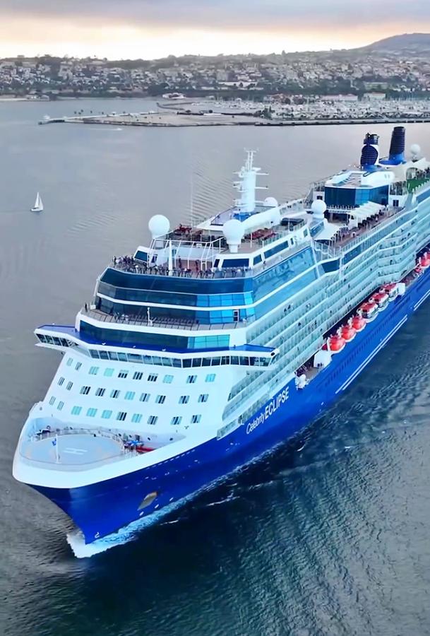 Photos_20of_20Ambani_20Family_20Booked_20Cruise_20Ship_20For_20Pre_20Wedding_20-_20_2812_29.jpg 12