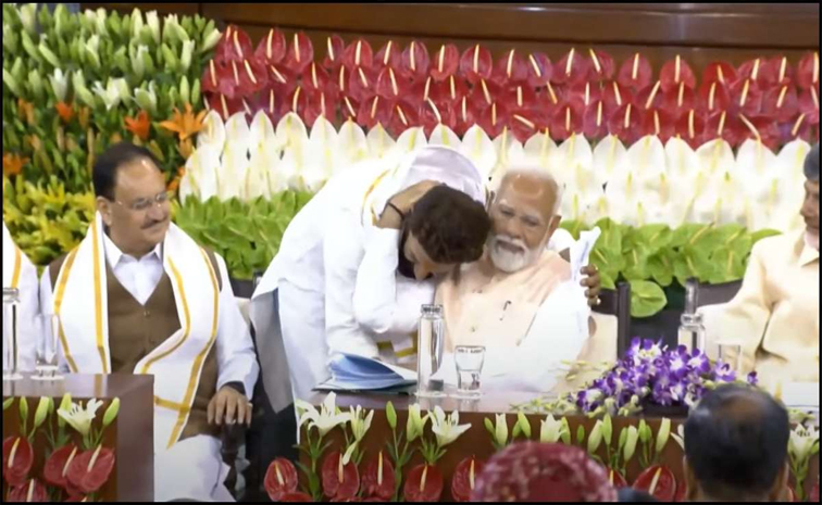 Chirag_20Paswan_20__20PM_20Modi.jpg