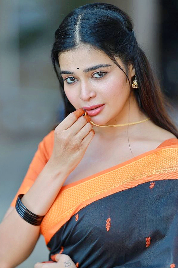 Heroine_20Dharsha_20Gupta_20Birthday_20Celebrations_20Photos_20_282_29.jpg 10