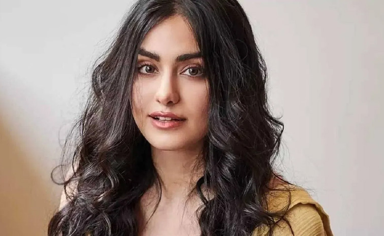 adah-sharma.jpg