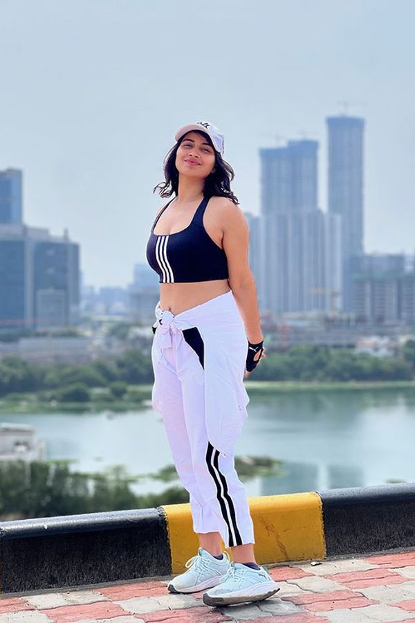 inaya1.jpg 2