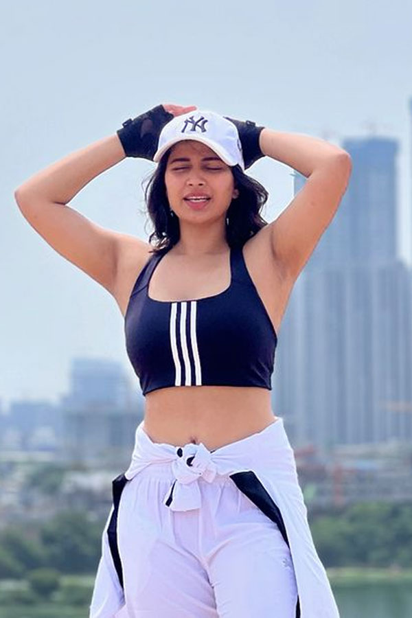 inaya2.jpg 3