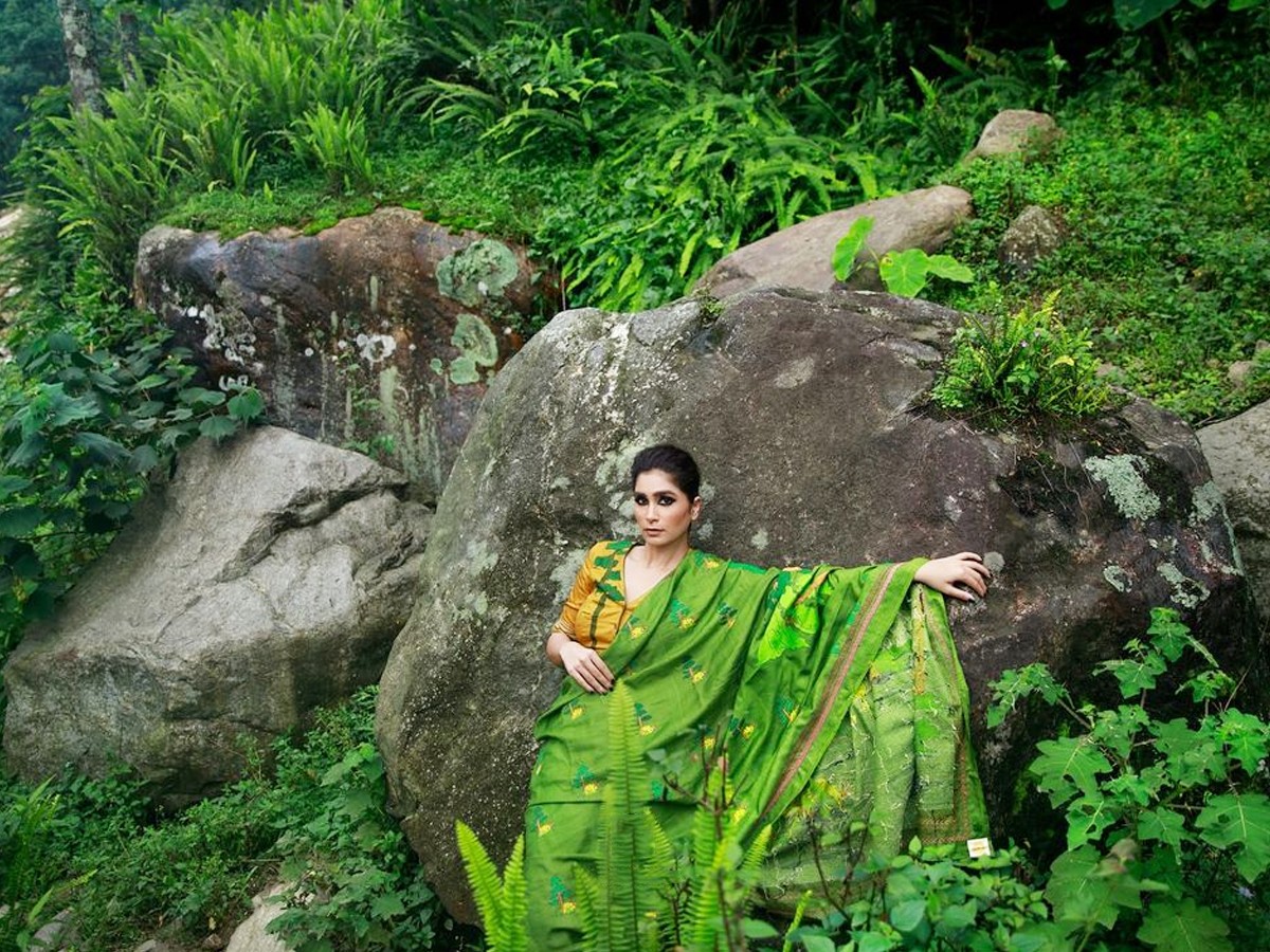 Fashion-17.jpg 18