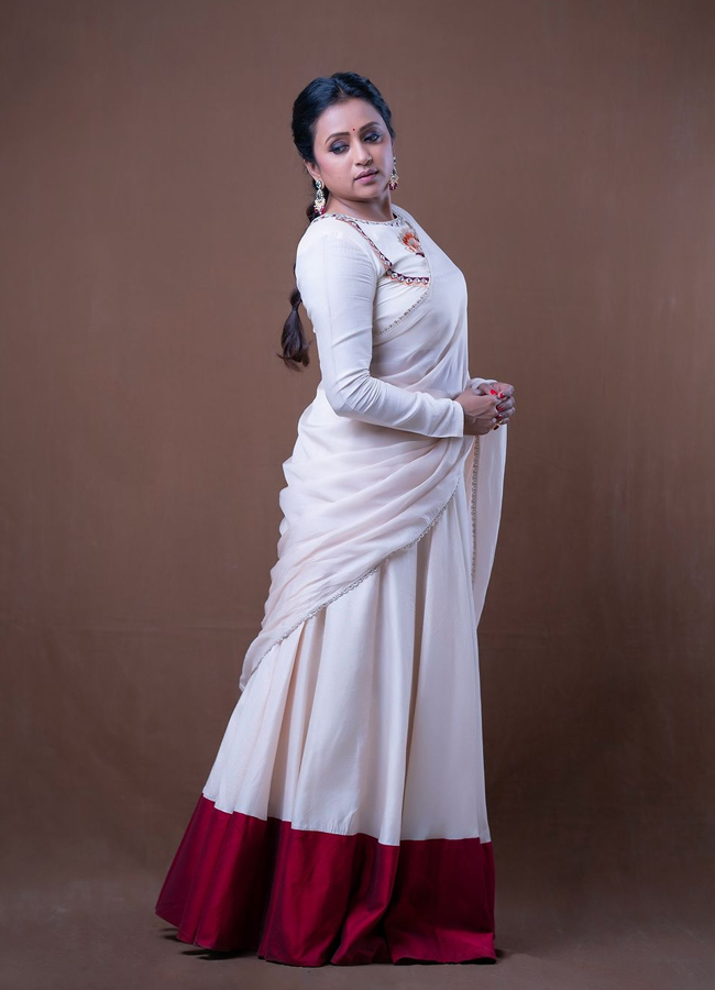 Suma-Kanakala-15.jpg 16