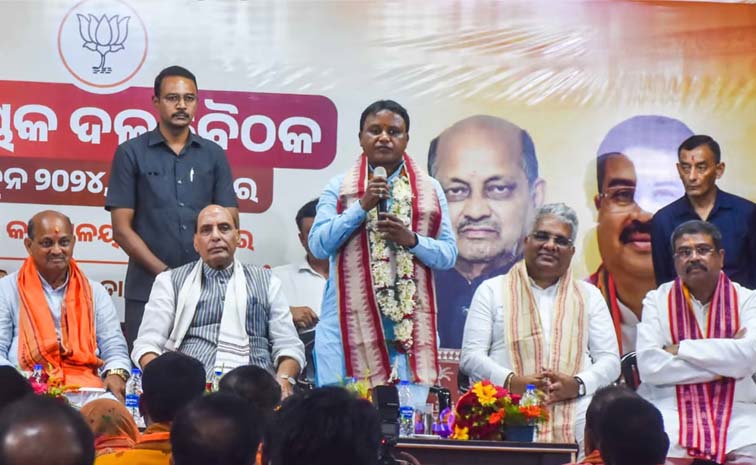 Mohan_20Majhi.jpg