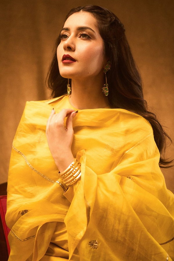 Raashi-Khanna-1.jpg 2