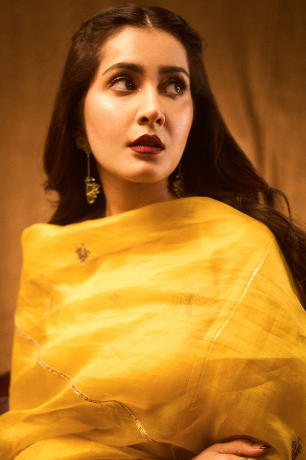 Raashi-Khanna-3.jpg 4