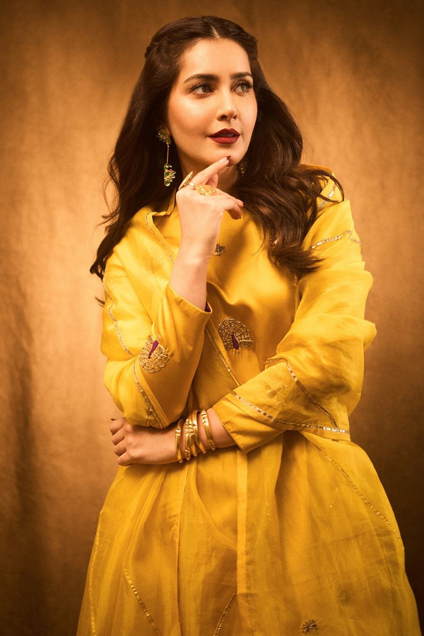 Raashi-Khanna-5.jpg 6