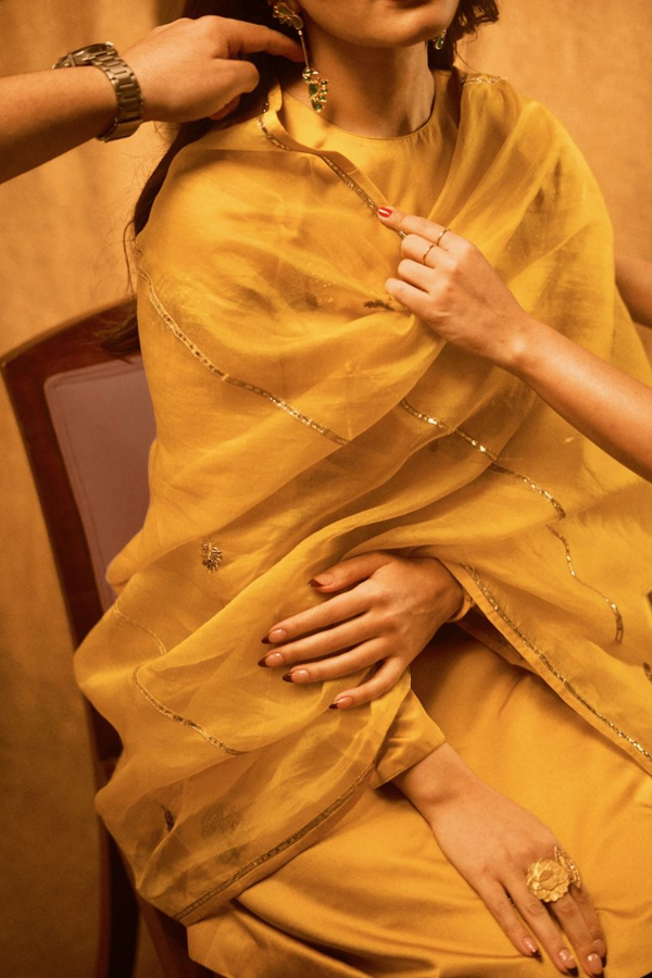 Raashi-Khanna-9.jpg 10