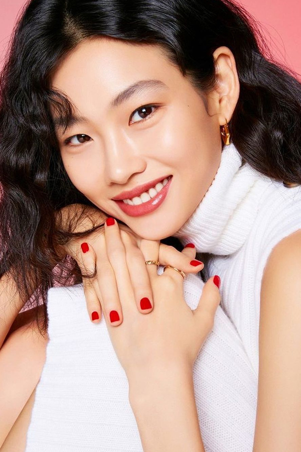 7.HoYeon-Jung.jpg 8
