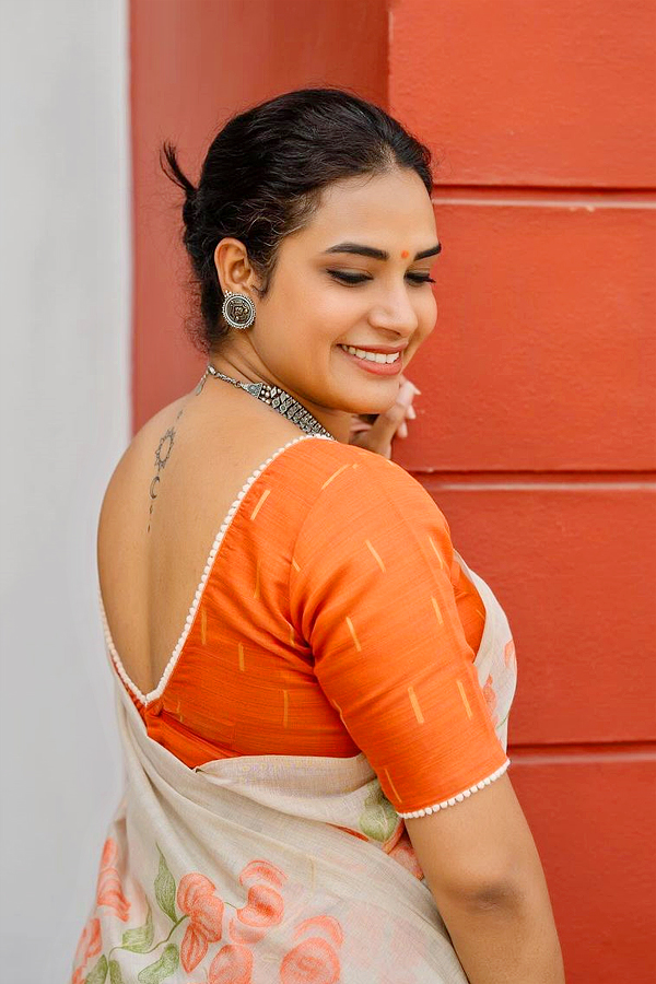 Actress_20Hariteja_20latest_20modern_20look_20photos_20_2814_29.jpg 20