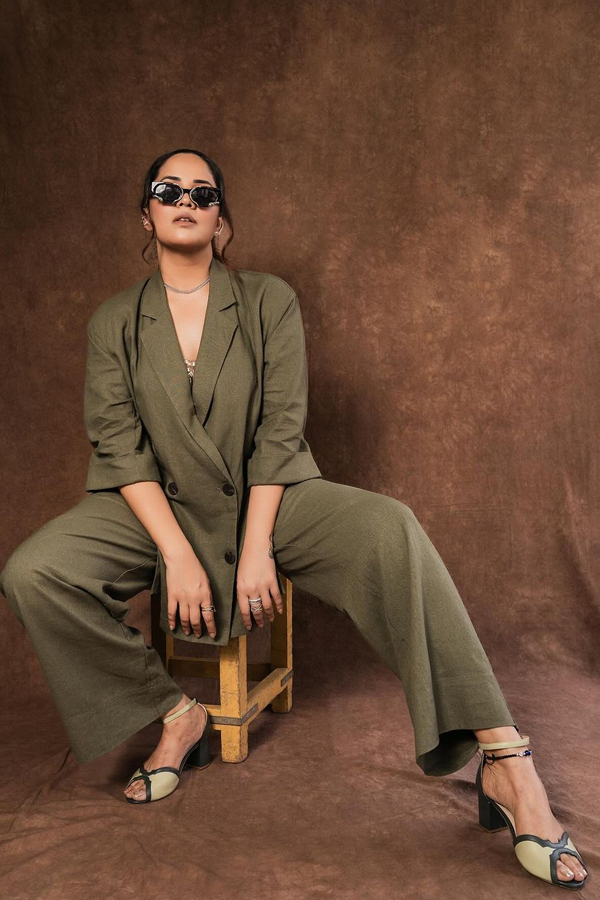 Anasuya-Bharadwaj-10.jpg 11