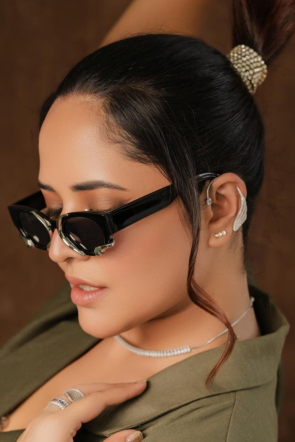 Anasuya-Bharadwaj-4.jpg 5