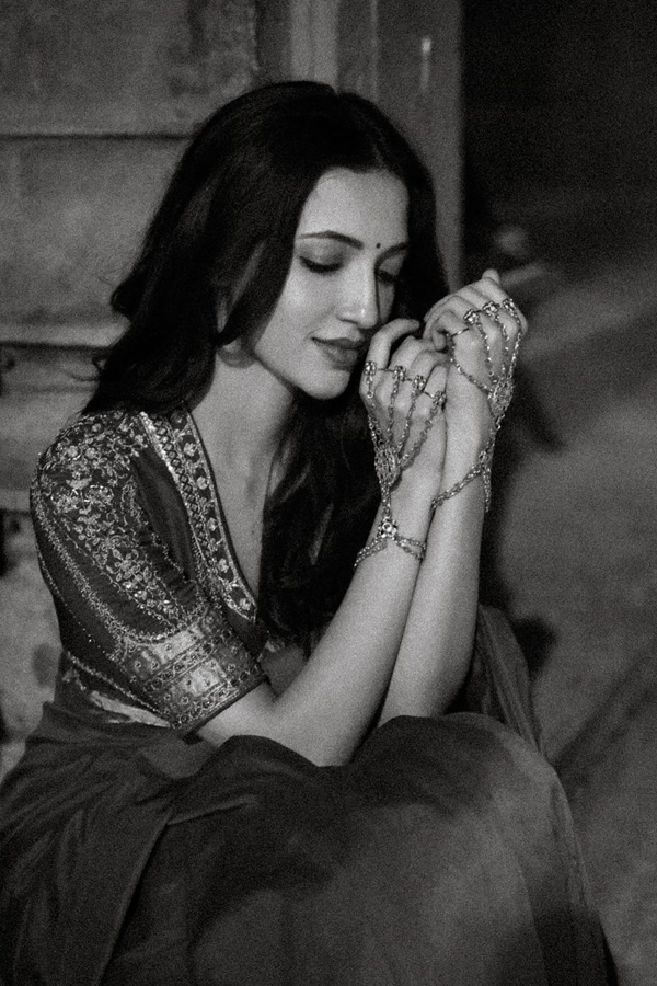 Neha-Shetty-19.jpg 20
