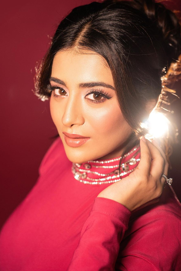 Raashi-Singh-9.jpg 10