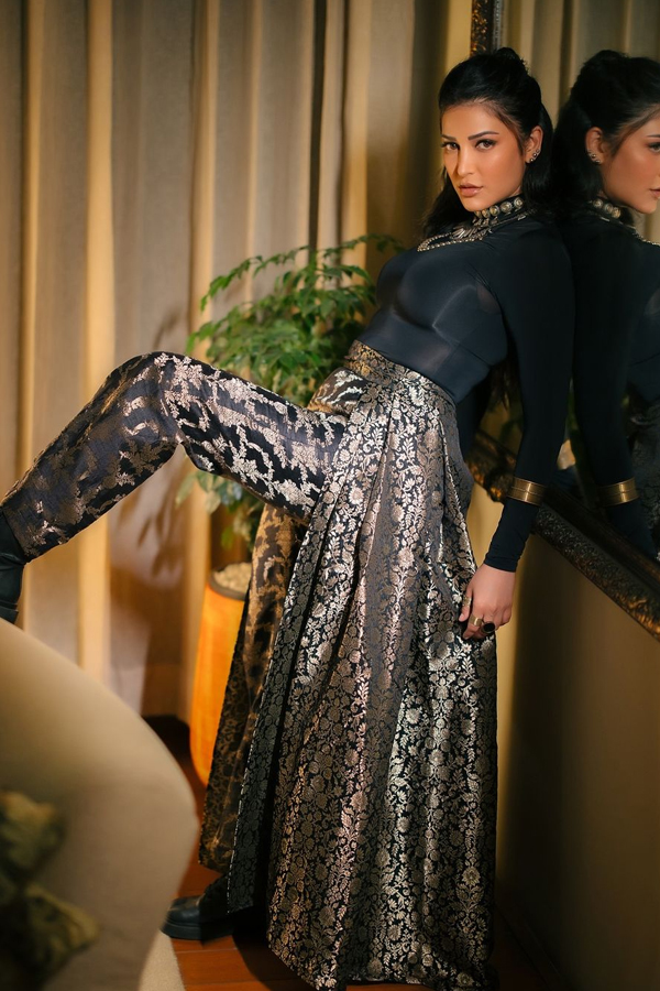 Shruti-Haasan-9.jpg 10