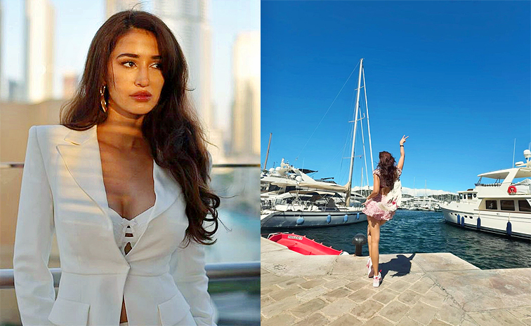 DishaPatani_01.jpg 1