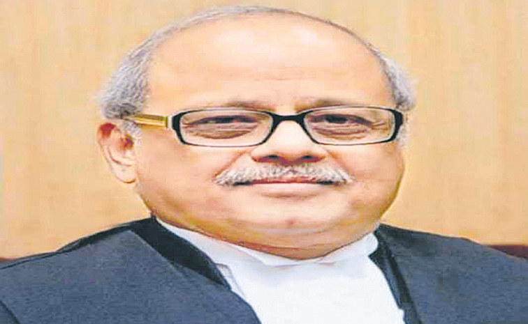 PINAKI-CHANDRA-GHOSE-1.jpg