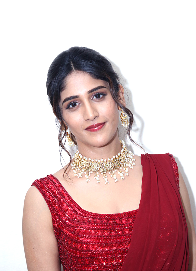 actress_20chandini_20chowdary_20latest_20photos-_20_2824_29.jpg 24