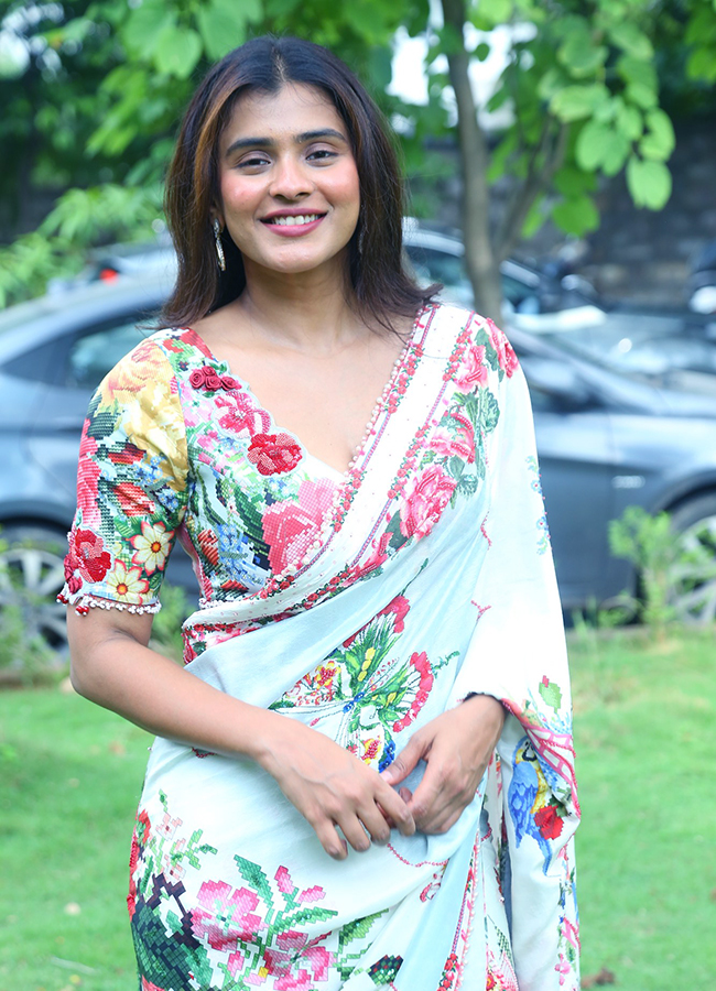 Actress_20Hebah_20Patel_20viral_20pics-_20_288_29.jpg 8