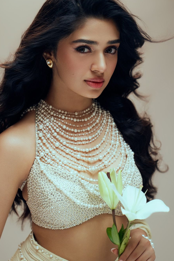 Krithi-Shetty-4.jpg 5