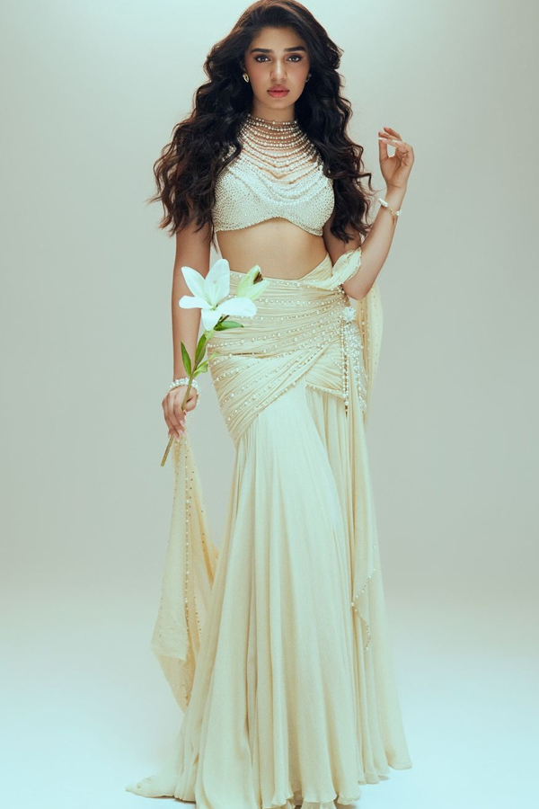 Krithi-Shetty-6.jpg 7