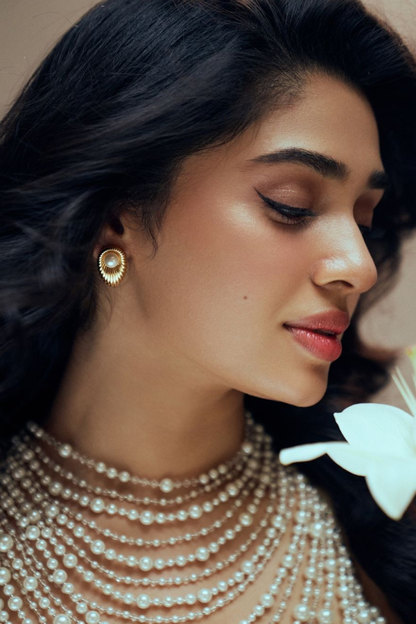 Krithi-Shetty-7.jpg 8