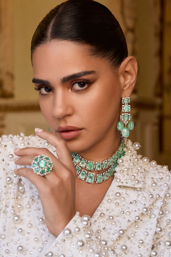 Manish-Malhotra-Jewellery-14.jpg 15