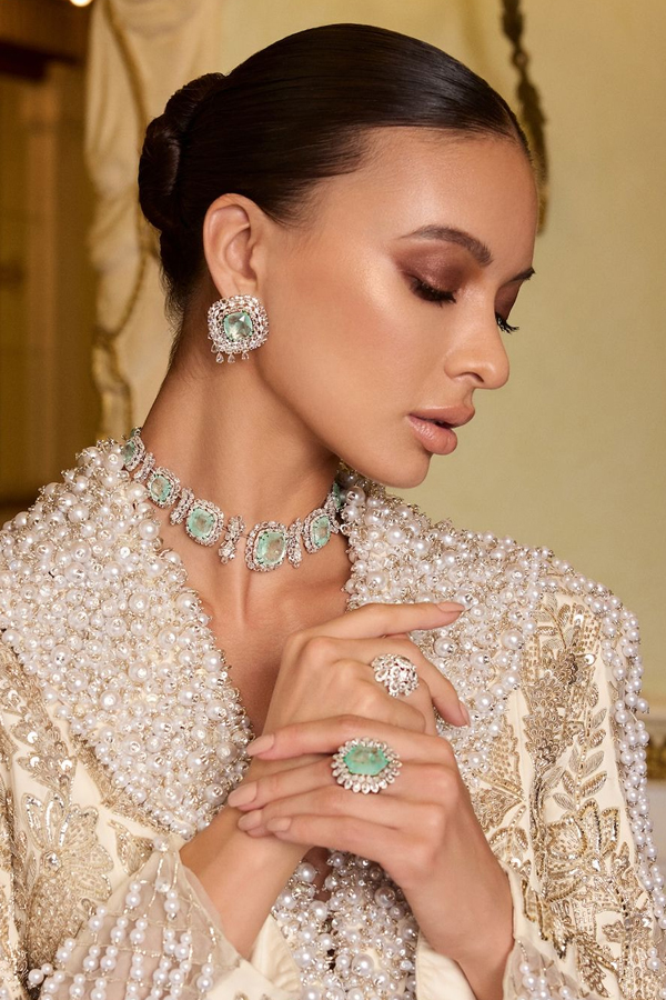 Manish-Malhotra-Jewellery-17.jpg 18