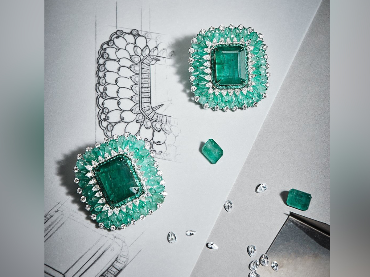 Manish-Malhotra-Jewellery-35.jpg 36
