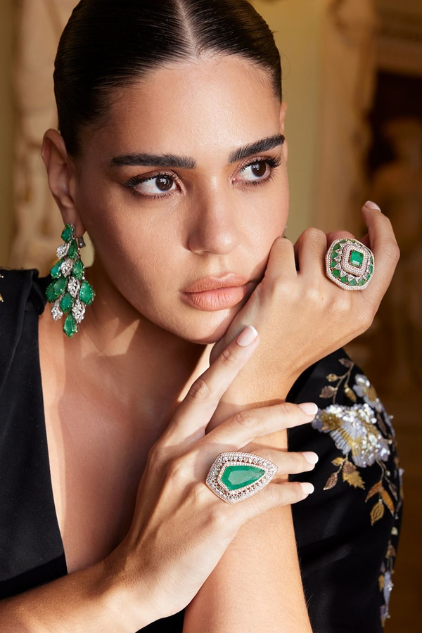 Manish-Malhotra-Jewellery-5.jpg 6