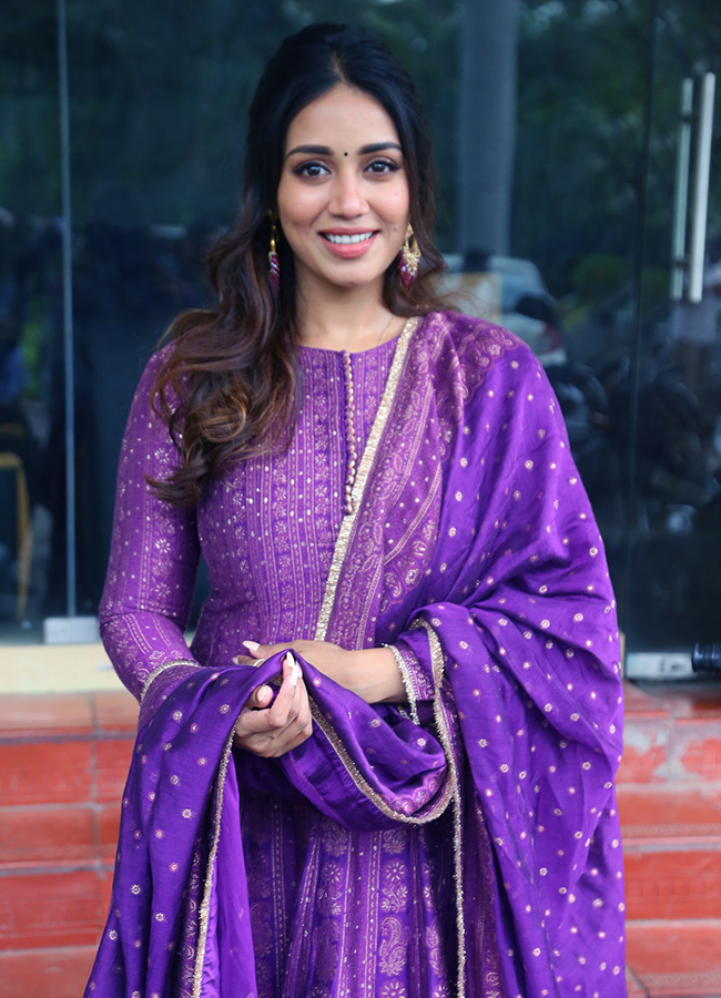 actress_20nivetha_20pethuraj_20latest_20images-_20_2813_29.jpg 13