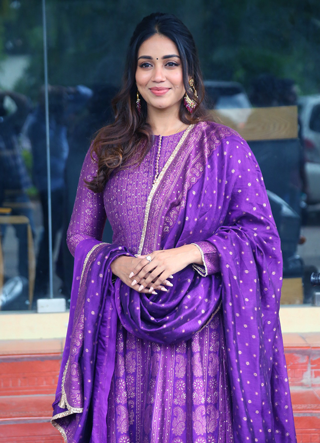 actress_20nivetha_20pethuraj_20latest_20images-_20_283_29.jpg 3