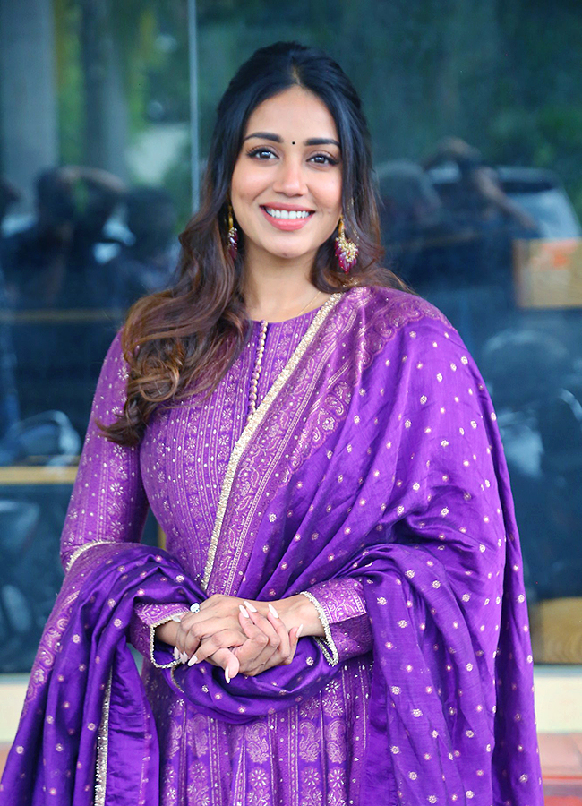 actress_20nivetha_20pethuraj_20latest_20images-_20_287_29.jpg 7