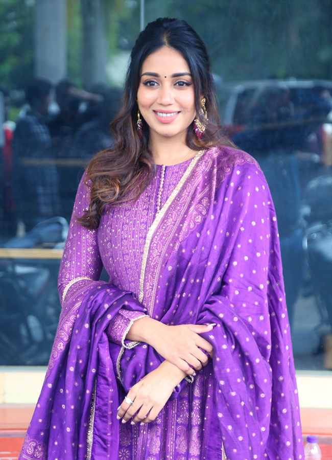 actress_20nivetha_20pethuraj_20latest_20images-_20_288_29.jpg 8