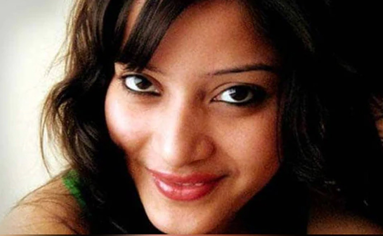 sheenabora.jpg