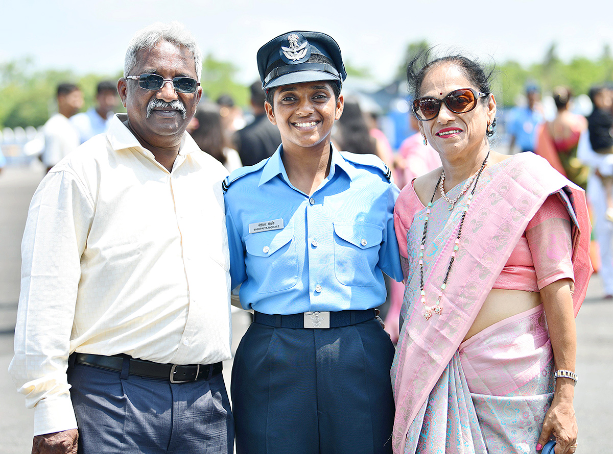 Combined_20Graduation_20Parade_20in_20Dundigal_20Photos-10.jpg 10