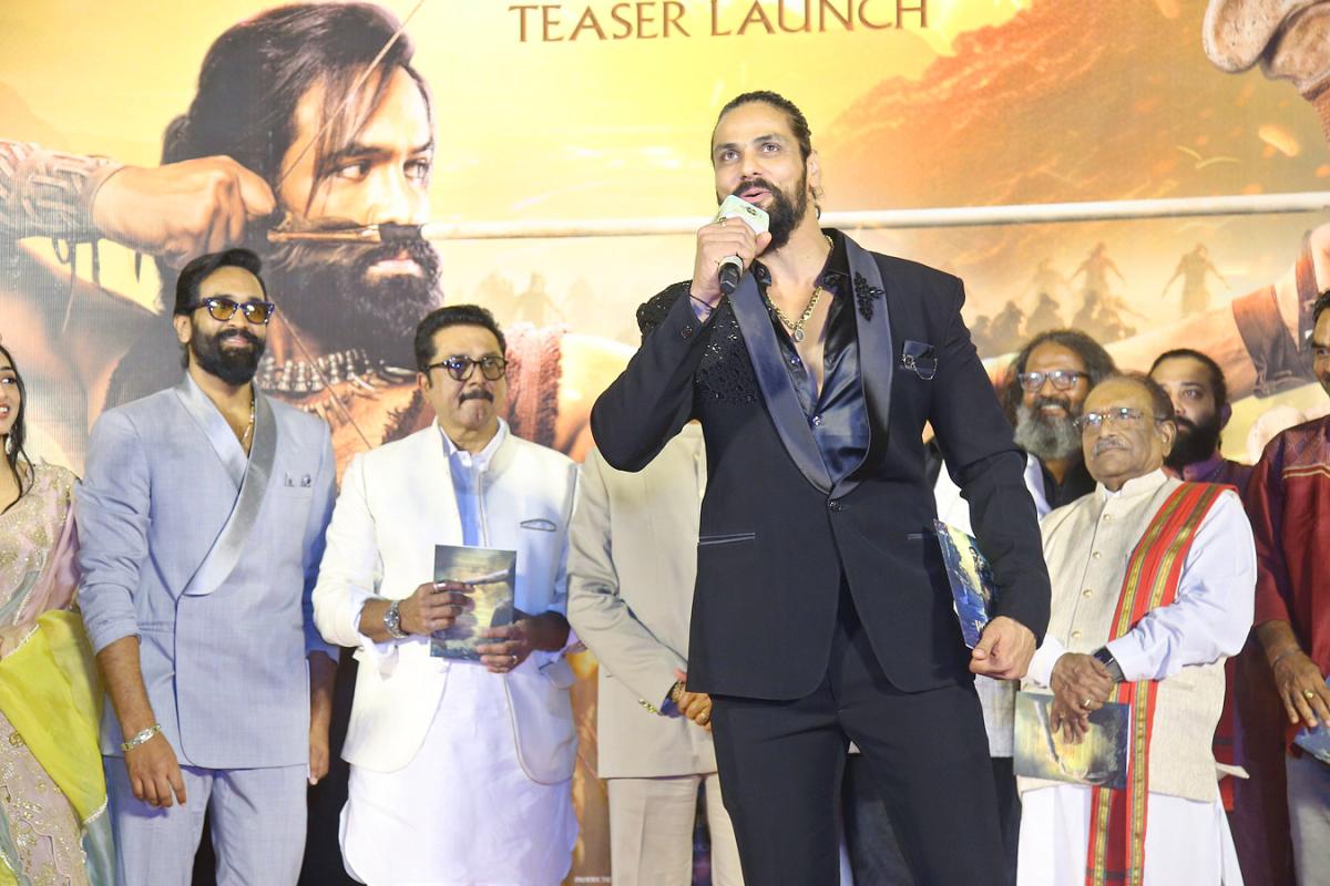 Kannappa_20Teaser_20Launch_20Event_20Photos_20_283_29.jpg 5