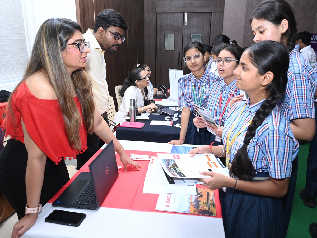 Madapur-Career-Fair-4.jpg 4