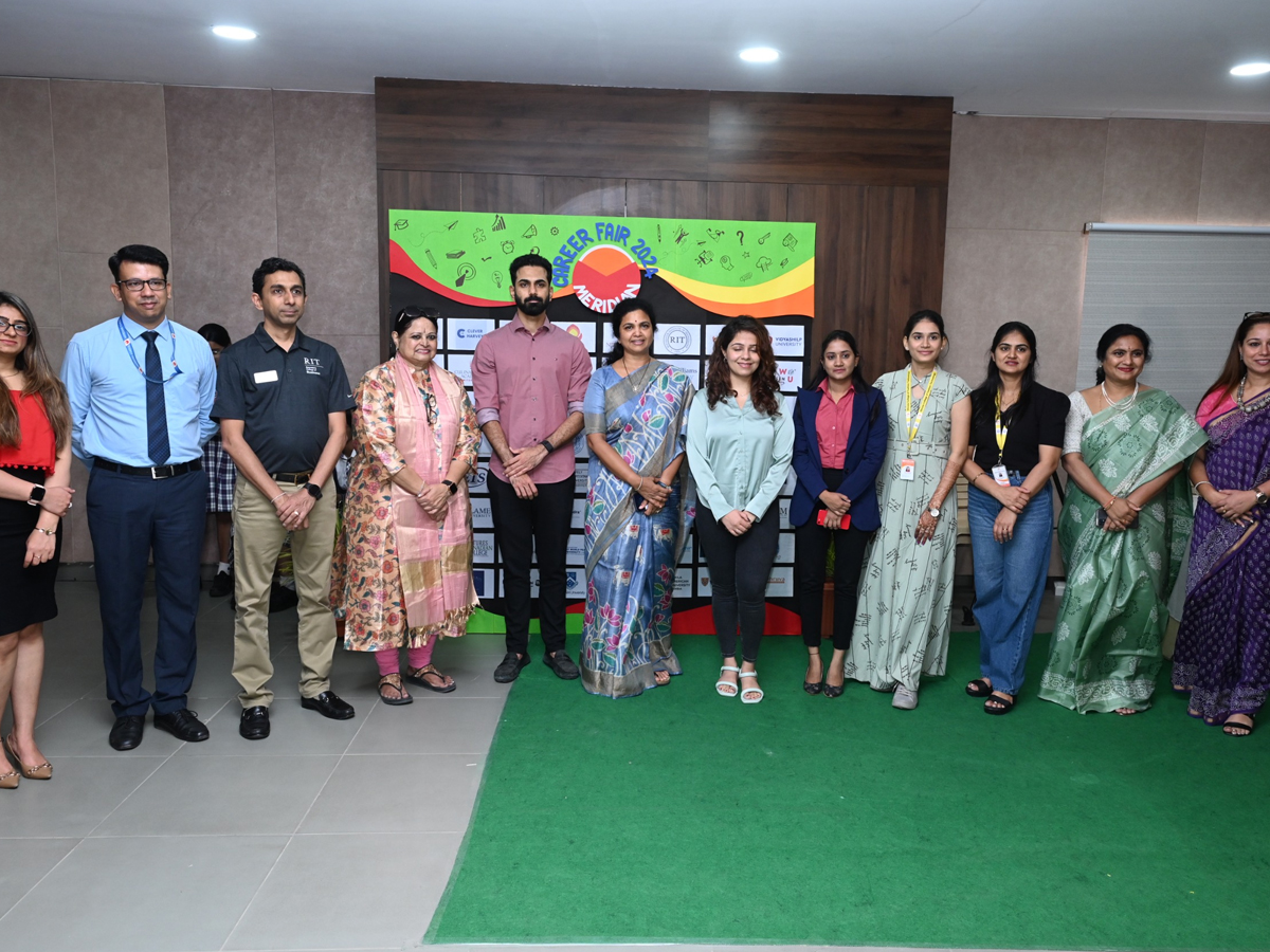 Madapur-Career-Fair-7.jpg 7