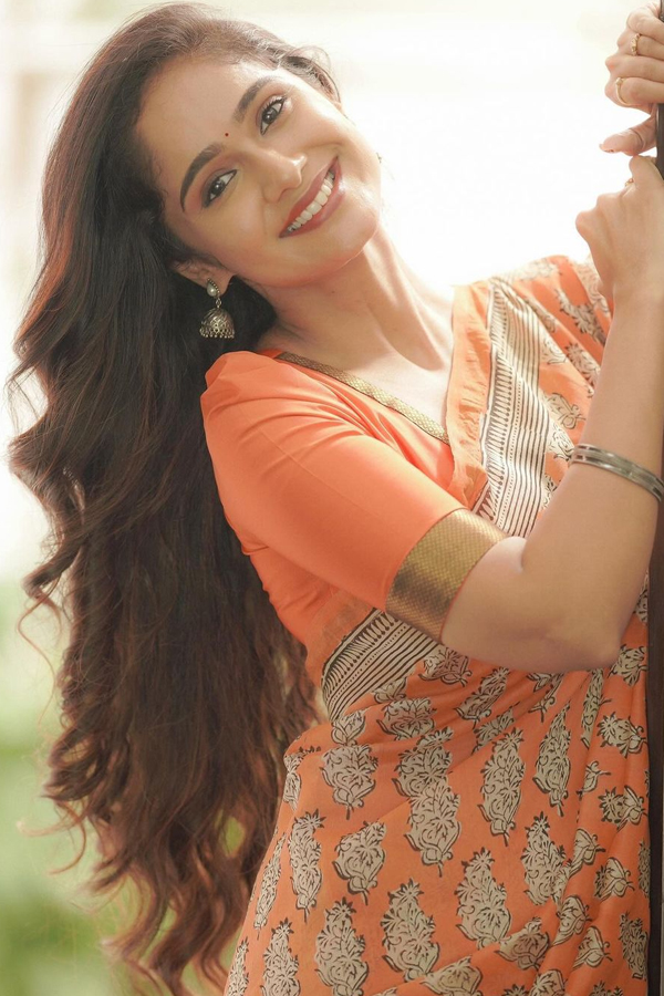 Tejaswini-Gowda-9_0.jpg 10