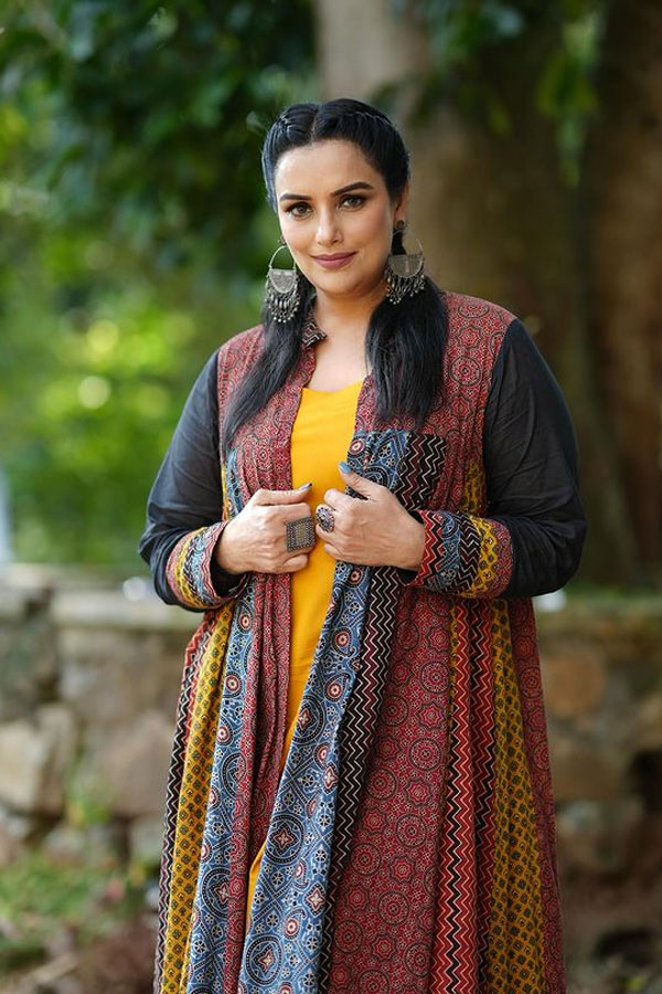 swetha10.jpg 14