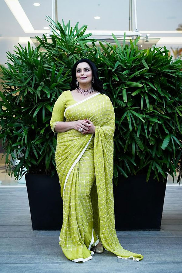swetha15.jpg 17