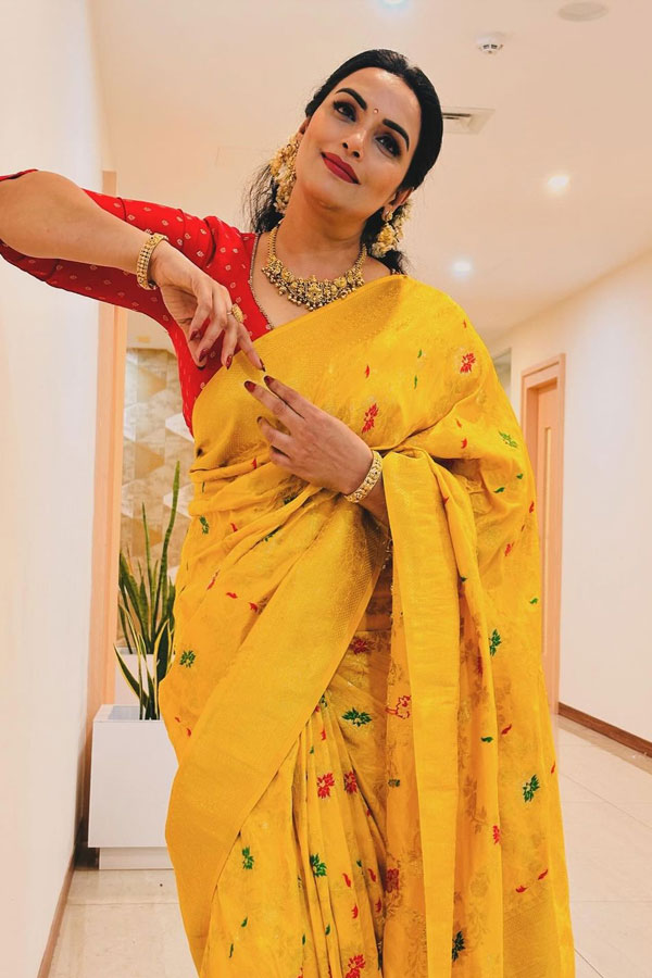 swetha2.jpg 4