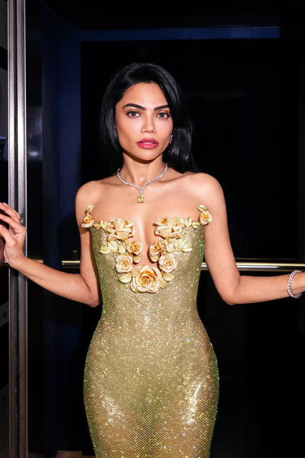 Mona-Patel-15.jpg 16