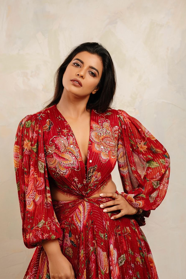 Aishwarya-Rajesh-5.jpg 6