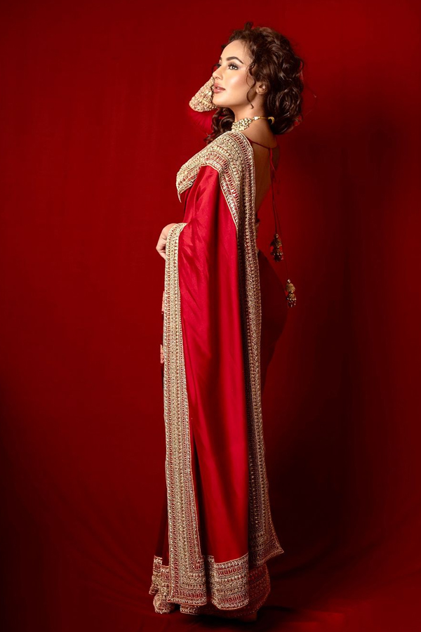 Seerat-Kapoor-2.jpg 3