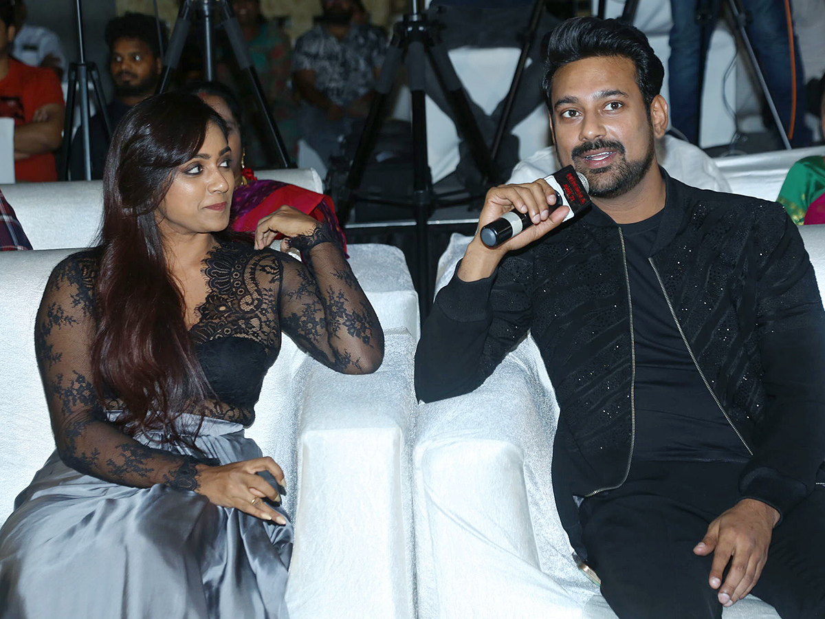 Varun_20Sandesh_20Ninda_20Movie_20Pre_20Release_20Event_20Photos-_20_2821_29.jpg 21