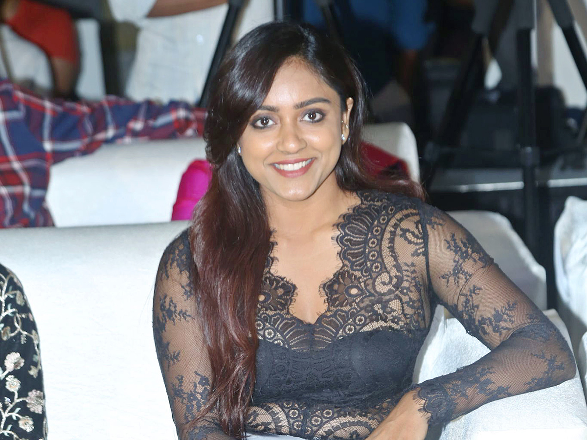 Varun_20Sandesh_20Ninda_20Movie_20Pre_20Release_20Event_20Photos-_20_2823_29.jpg 23
